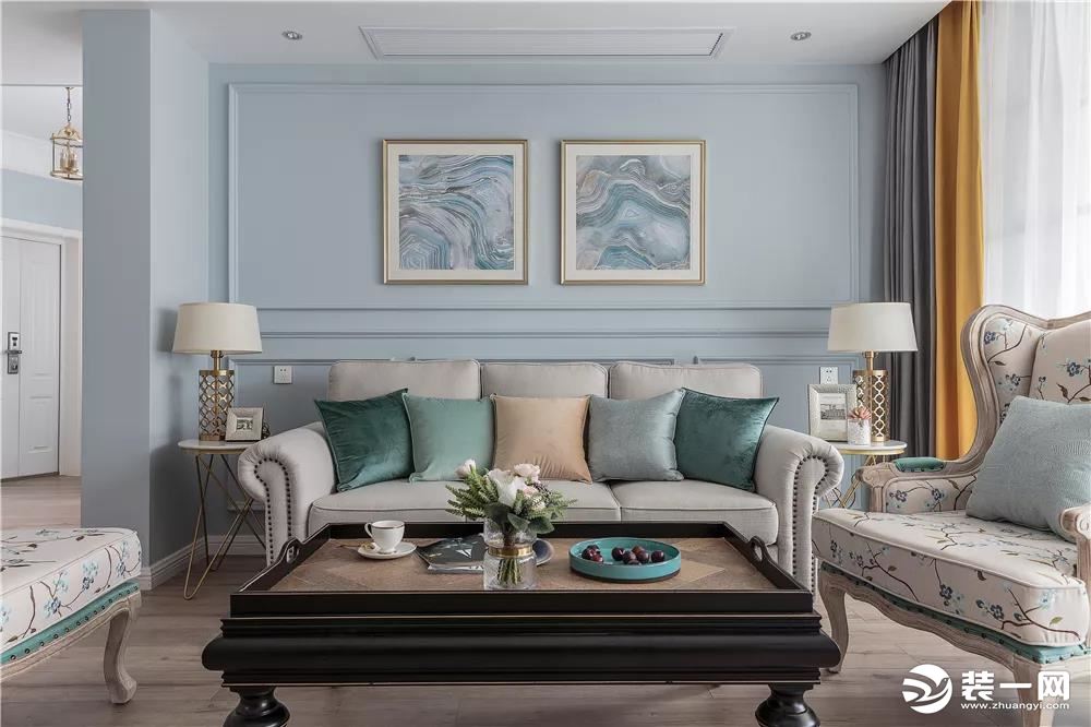 100平米现代美式轻奢二居室装修效果之客厅沙发背景墙装修