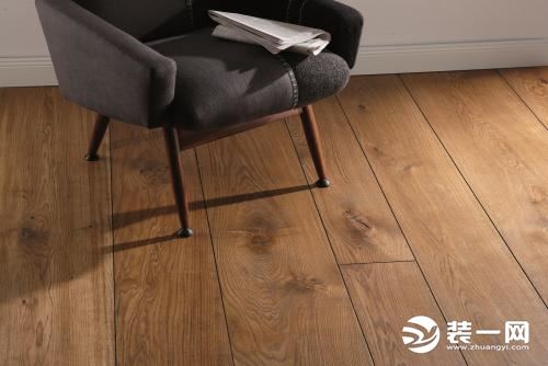 木地板哪种好？实木复合地板和强化复合地板的区别有哪些？