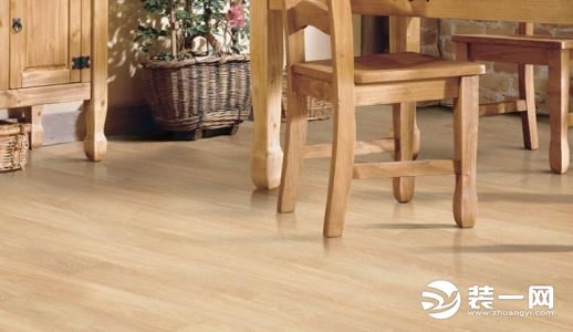 木地板哪种好？实木复合地板和强化复合地板的区别有哪些？