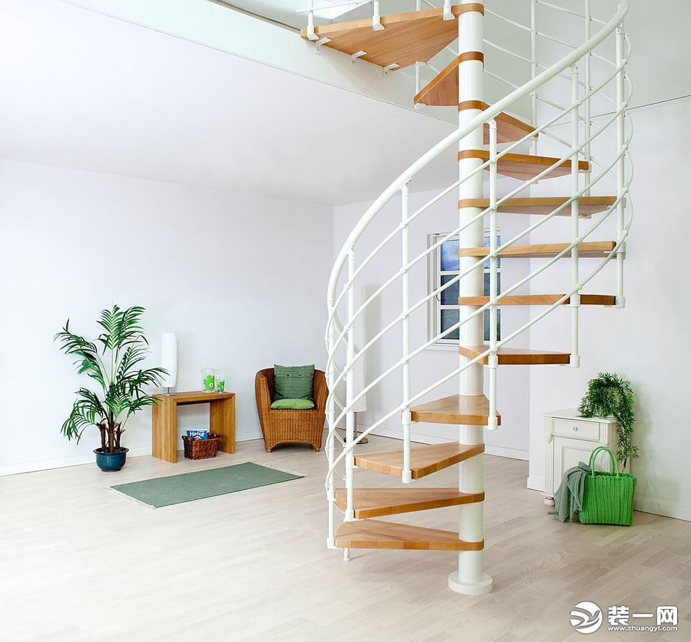 室内旋转楼梯怎么设计