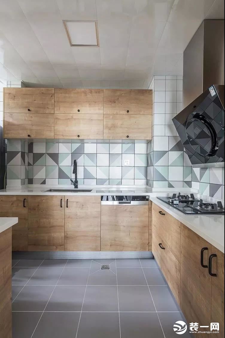 100平米三居室北欧风格装修效果图之厨房装修