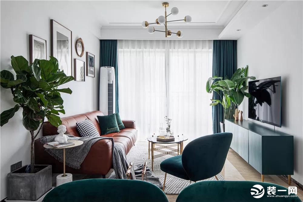 100平二居室现代轻奢风复古墨绿装修之客厅装修效果