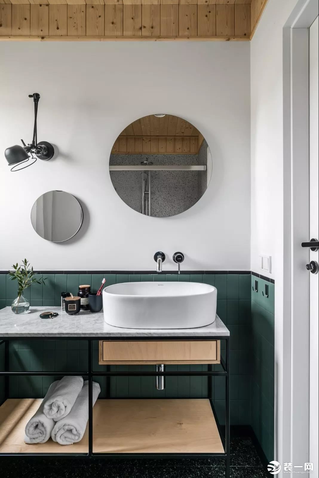 2013现代风格样板间房屋卫生间淋浴房洗手台镜子装修效果图 – 设计本装修效果图