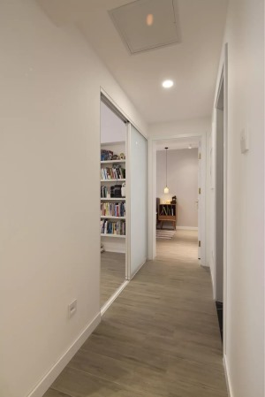 85平米一家风格装修设计之走廊装修设计