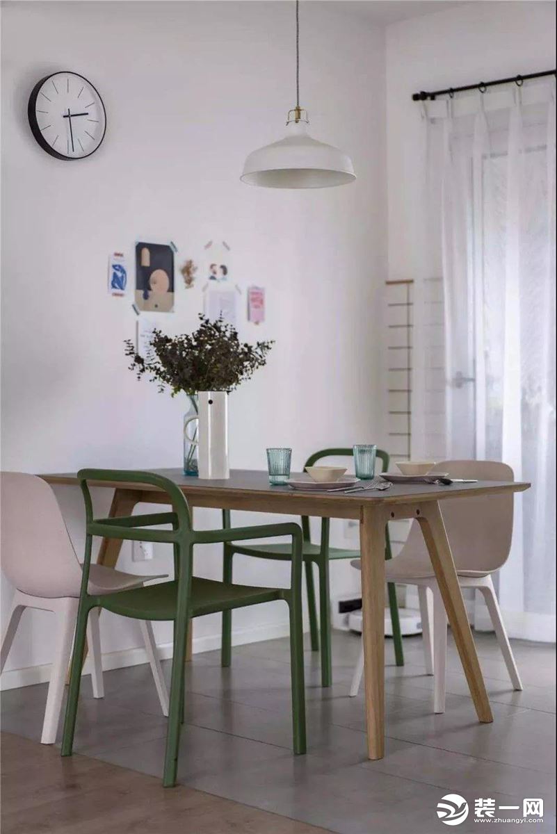 现代家居餐厅餐桌椅子装修设计图片