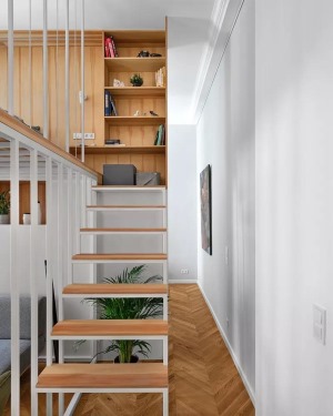 60平loft公寓簡約創意設計之樓梯