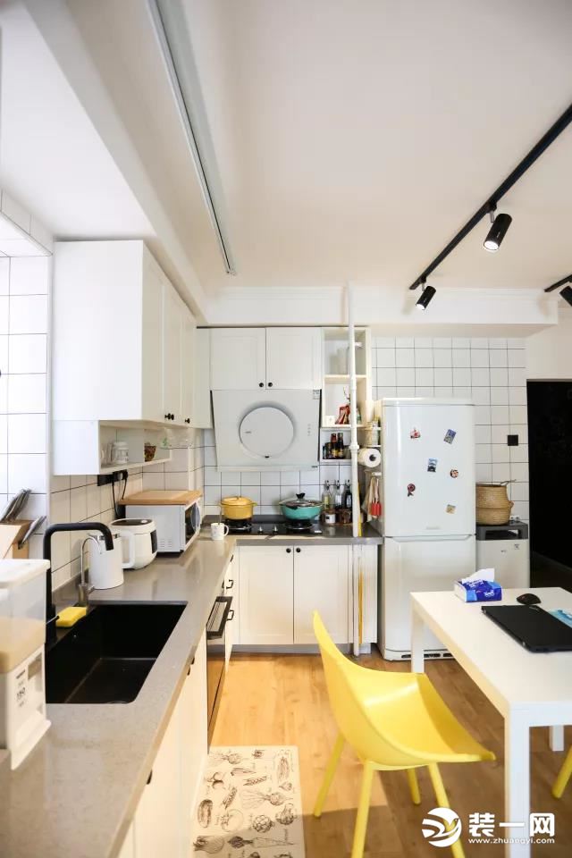 28㎡单身公寓厨房装修图