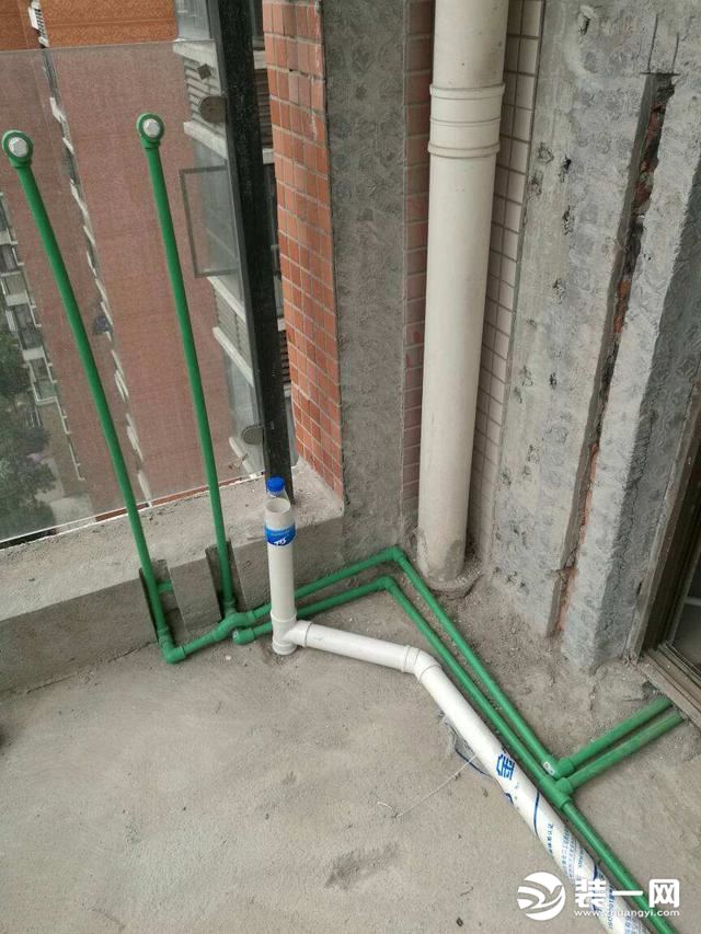 阳台洗衣机排水管设计