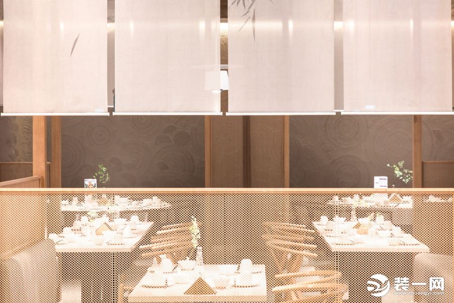 200平原木风中餐厅设计