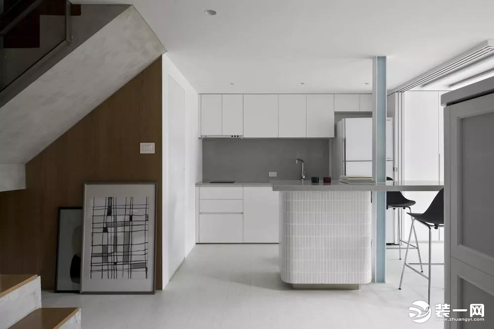 40㎡复式小公寓厨房装修效果图