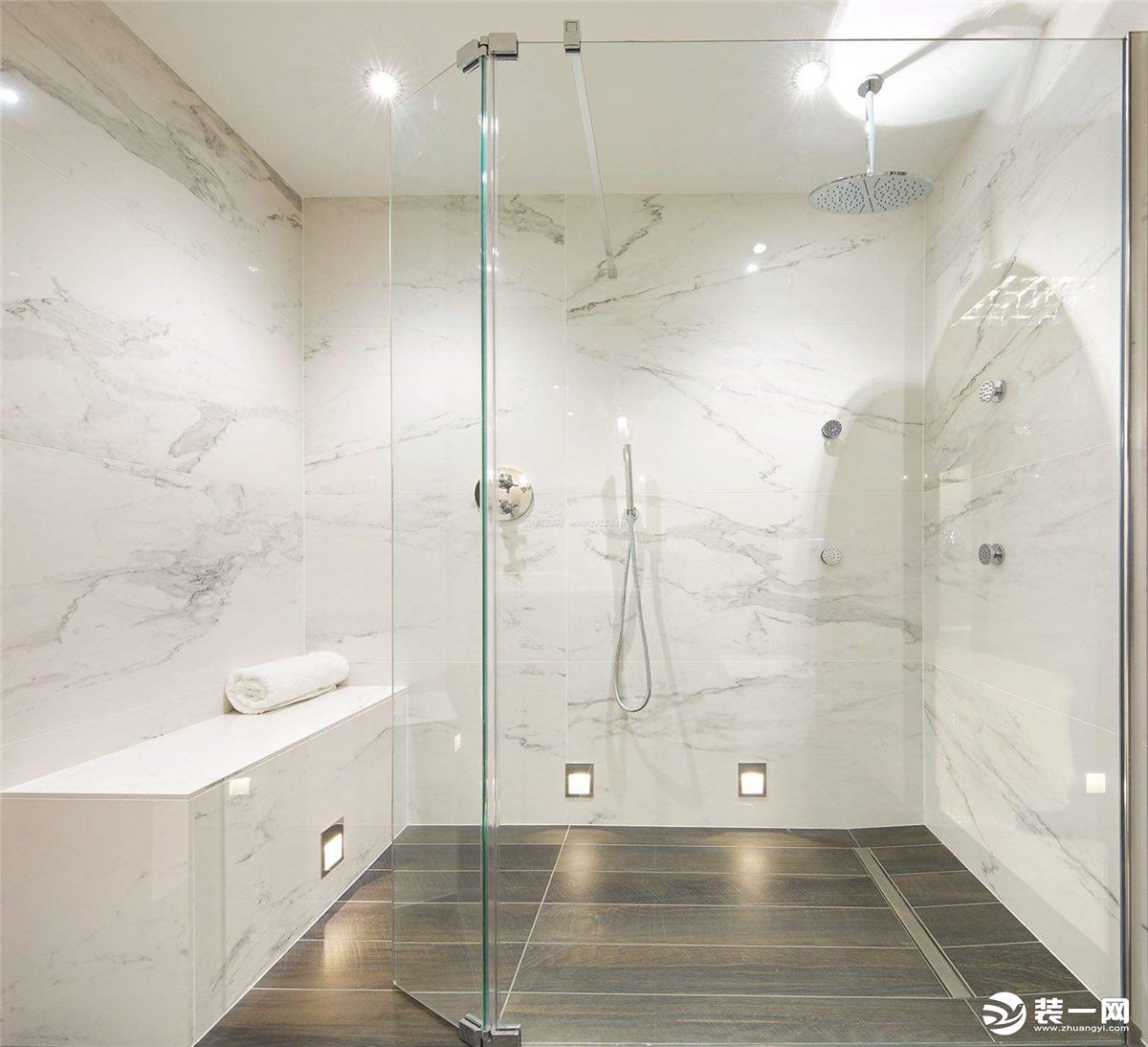 卫生间玻璃淋浴房
