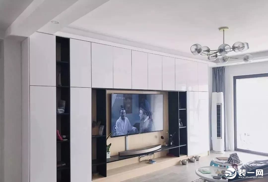 客厅定制电视墙收纳设计效果图