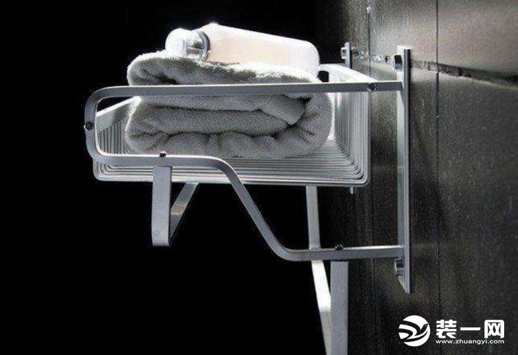 太空铝浴巾架效果图