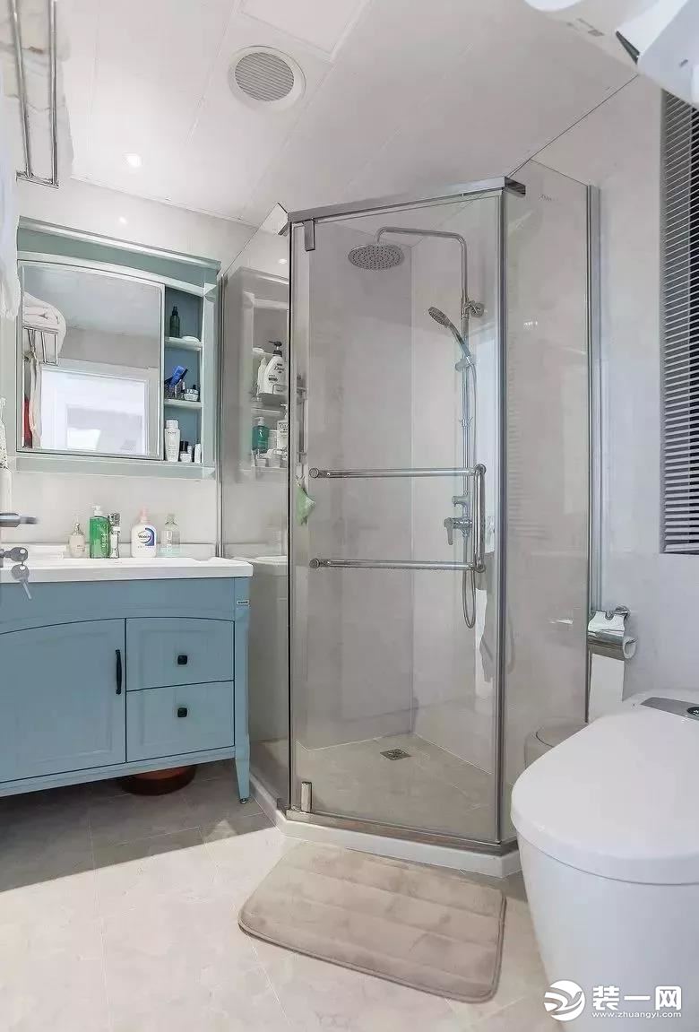 浴室置物架——放厕纸和马桶刷的挂件