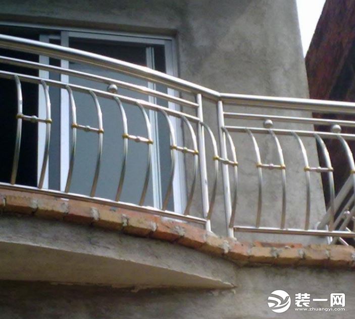 阳台不锈钢栏杆安装效果图