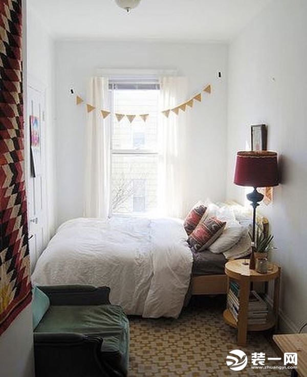一床宽的小卧室装修设计效果图
