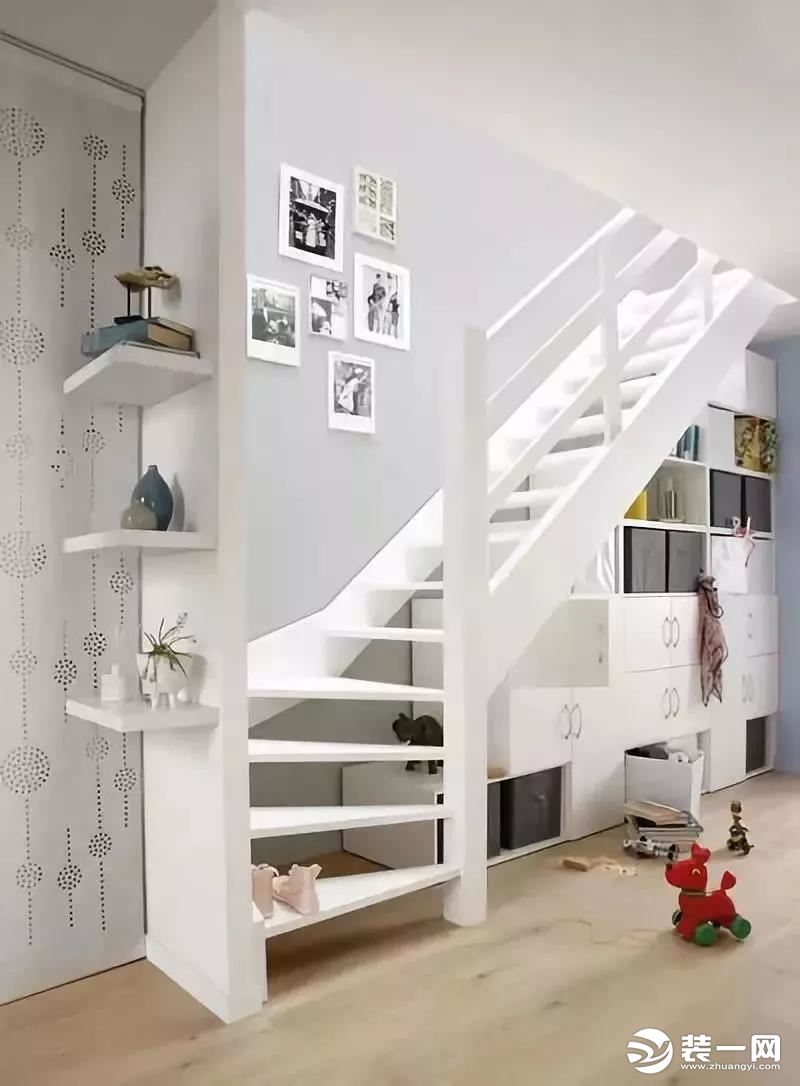 楼梯底部空间利用设计图