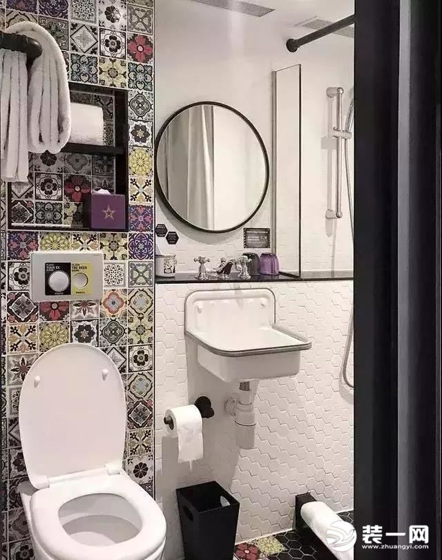 卫生间花色瓷砖设计效果图