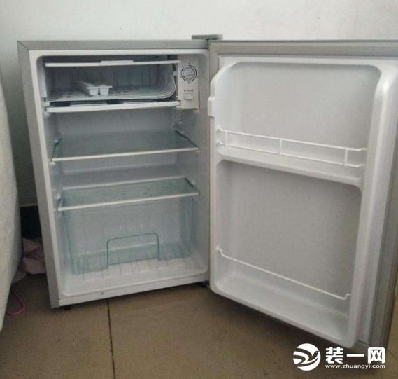 小型冰箱效果图