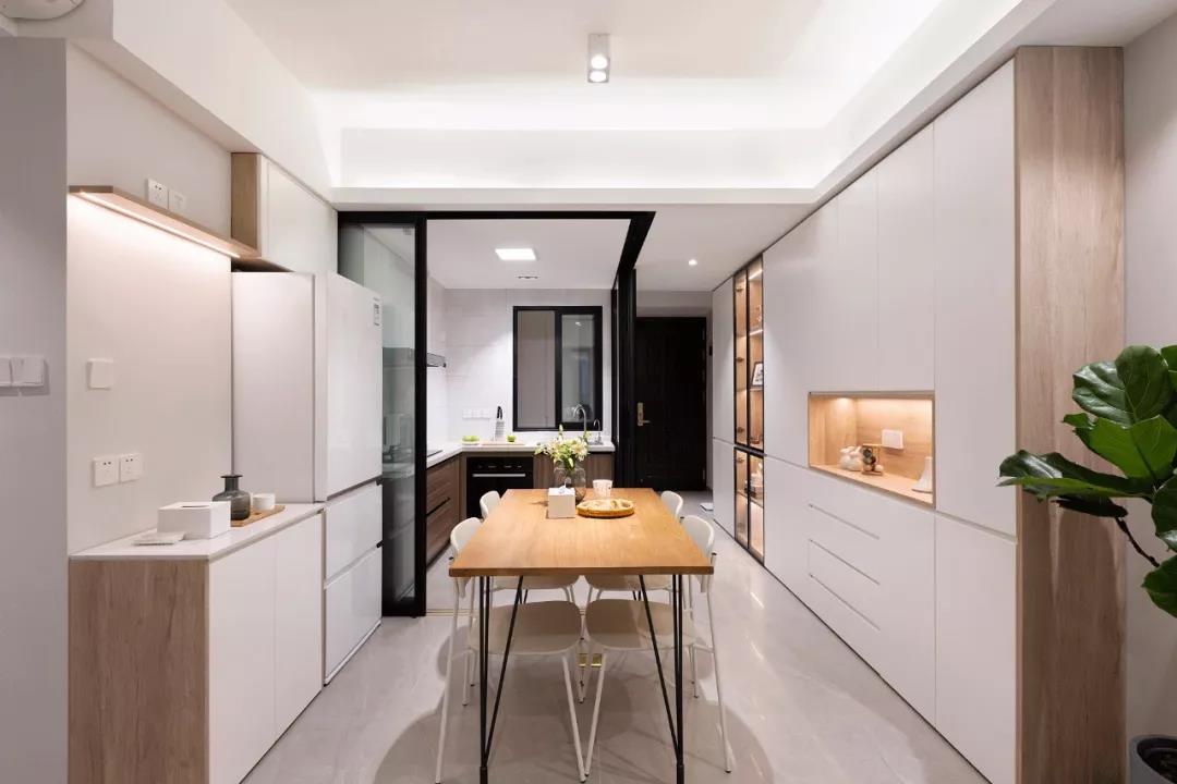 现代风改造两居室家装案例餐厅设计效果图