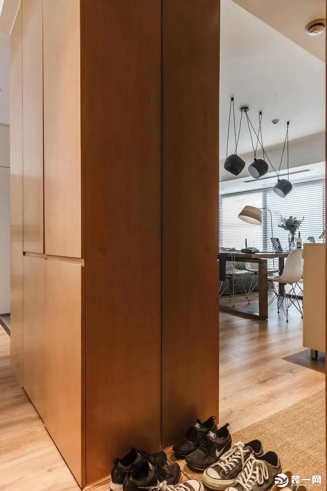 107平米三室双厨两厅设计效果图 现代风装修设计