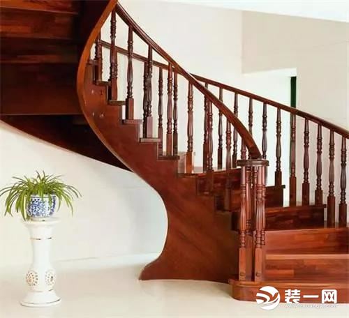 楼梯踏步标准尺寸
