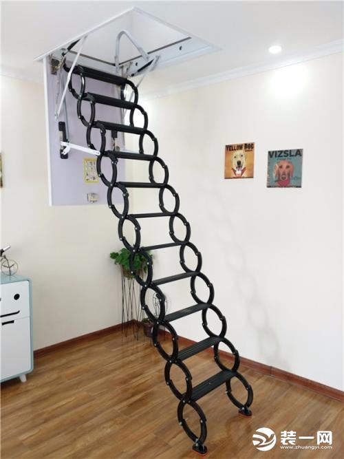 折叠楼梯
