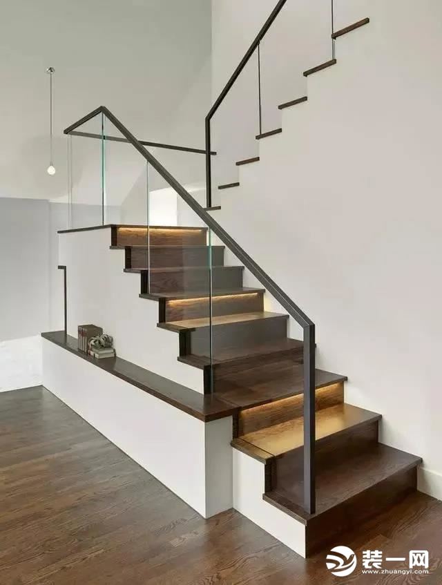 楼梯下方空间设计