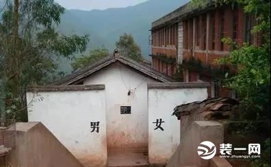 农村自建房厕所图片