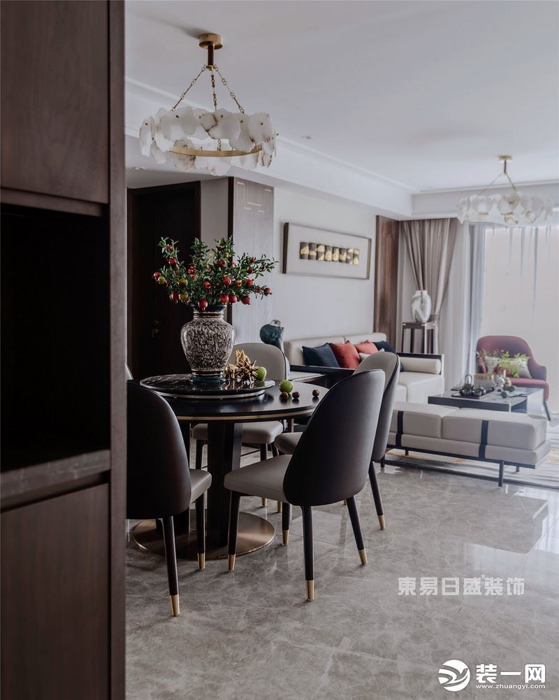 重庆东易日盛150平现代轻奢，整体空间简洁又有质感