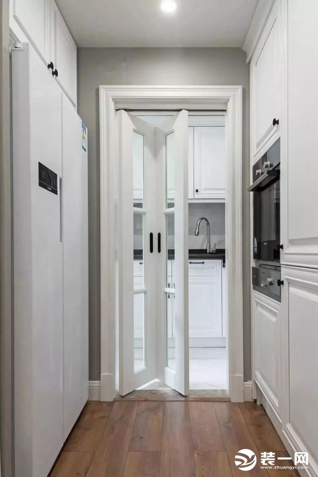 厨房折叠门安装效果图