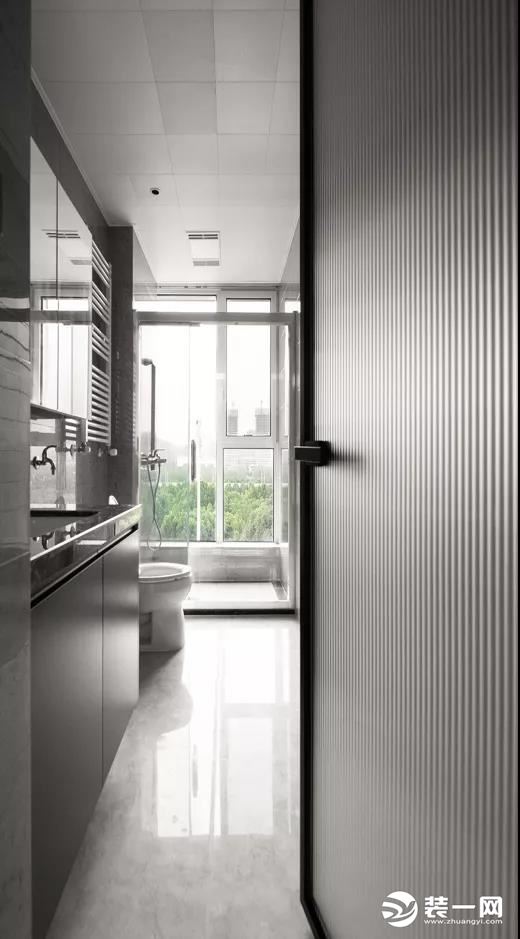 现代简约卫浴室设计效果图