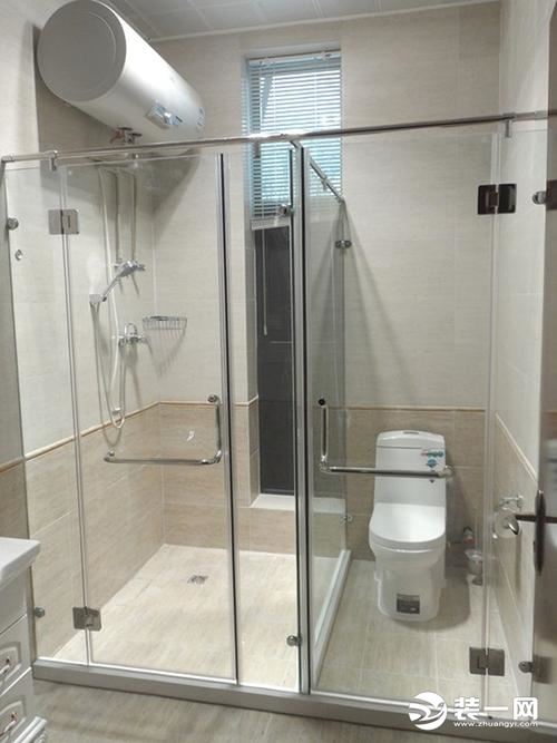 浴室玻璃隔断设计效果图