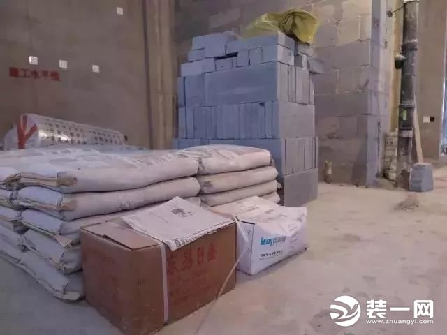 重庆东易日盛标准工地安全施工 对每一位业主的装修保证