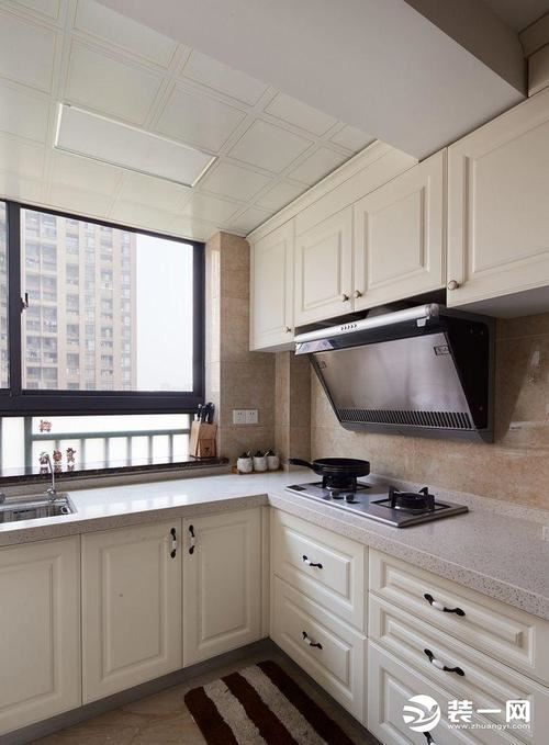 装修厨房最重要的部分吊顶灯光瓷砖怎么选最合适