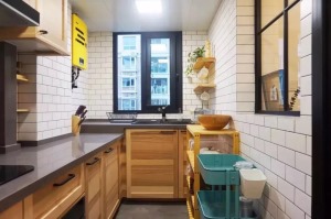狭长型厨房装修设计效果 狭长型厨房小面积厨房装修设计