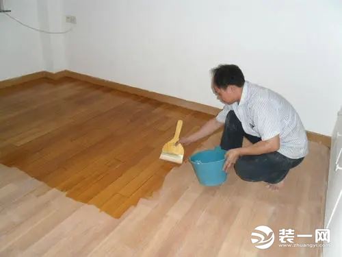 木地板如何翻新
