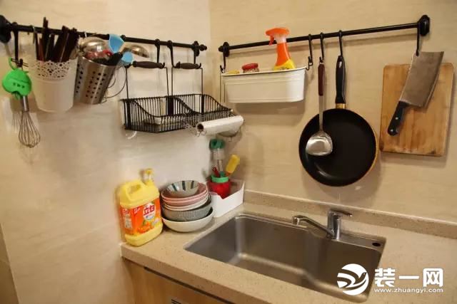 小户型厨房收纳神器，让你家厨房变得好看还整洁