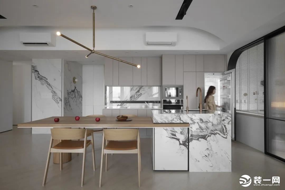 厨房怎么装修好看实用 中式厨房和西式厨房结合图