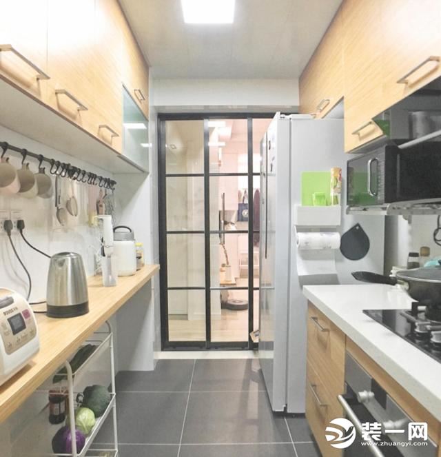 厨房装修设计 厨房窄U型台面效果图