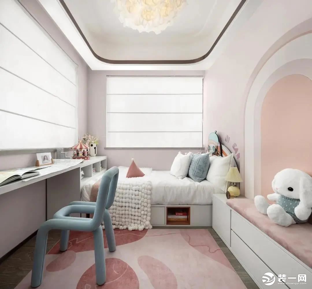 广州阿马丁装饰公司 163平现代简约三室两厅装修案例实景图
