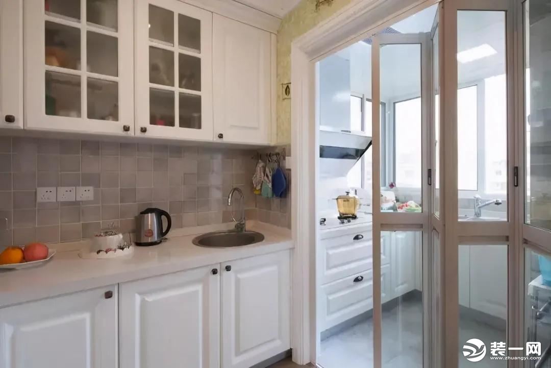 厨房门图片