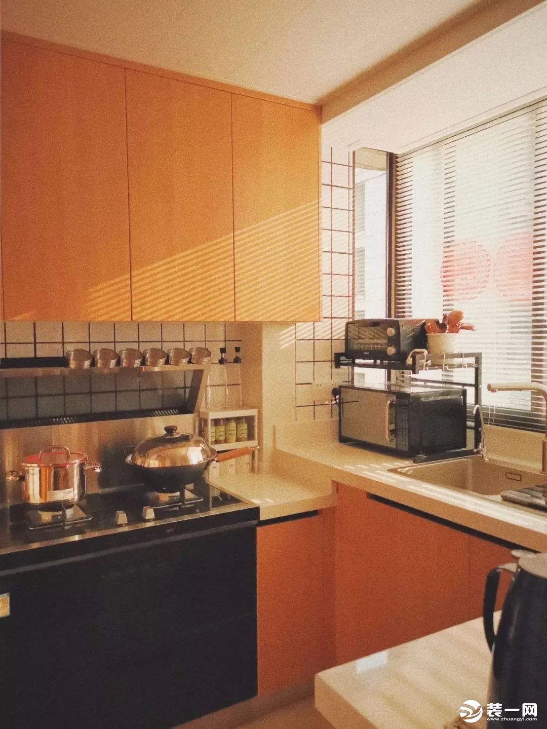 小戶型廚房高低臺面設計效果圖