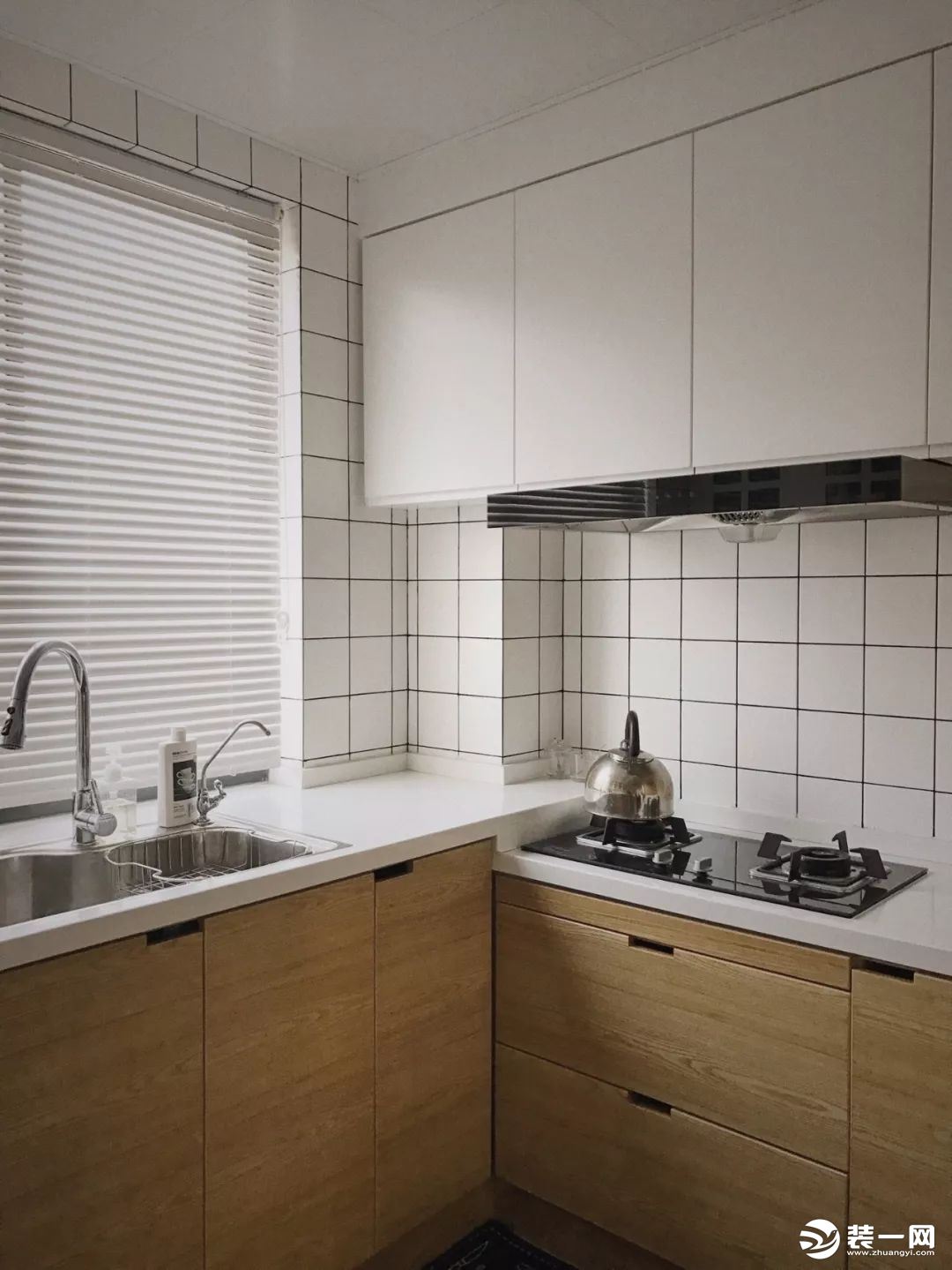 小户型厨房高低台面设计效果图