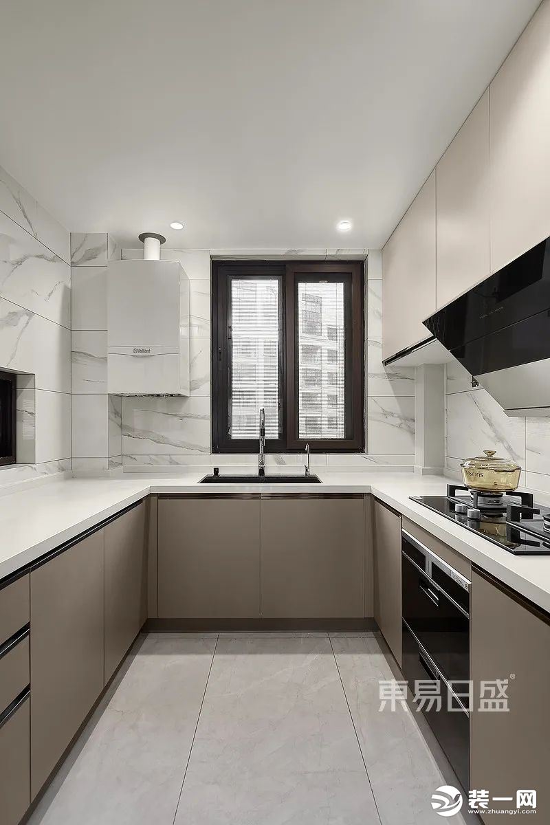 180平米现代简约厨房设计效果图