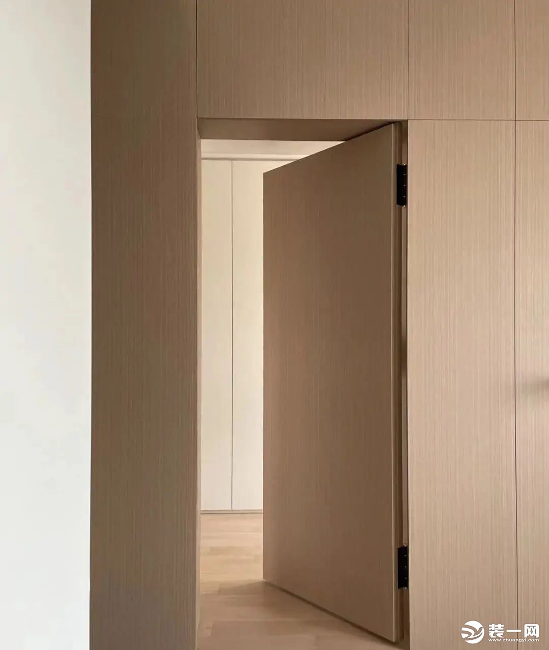 混搭风格样板房客厅隐形门效果图 – 设计本装修效果图