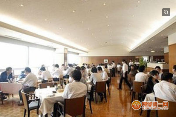 NTT公司装修豪华的员工餐厅